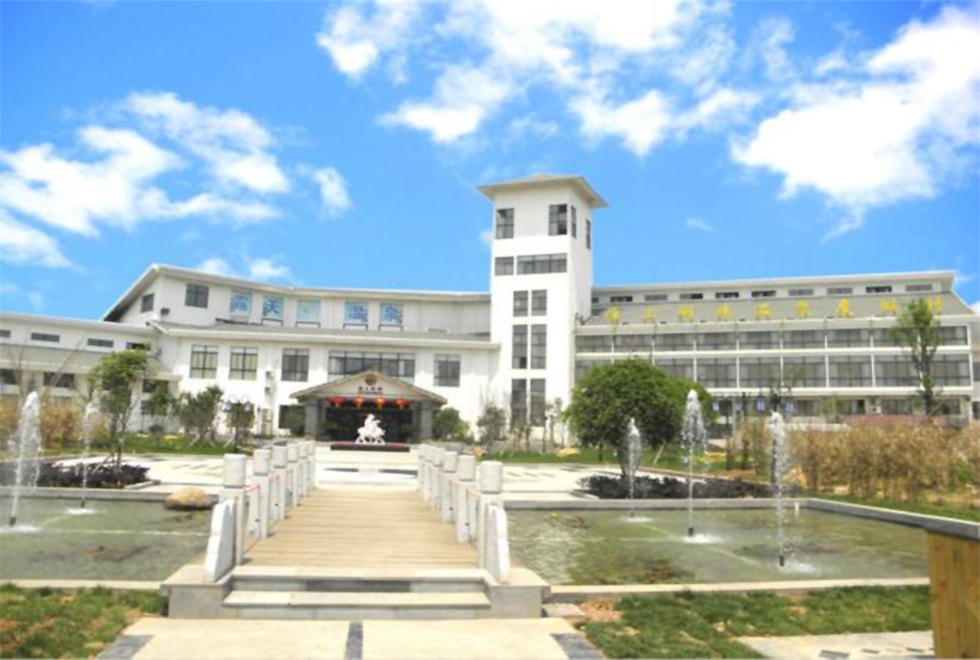 ��������ɽ����������Ȫ�ȼٴ�